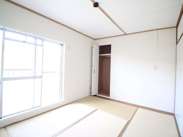 物件内観写真10　(居室)