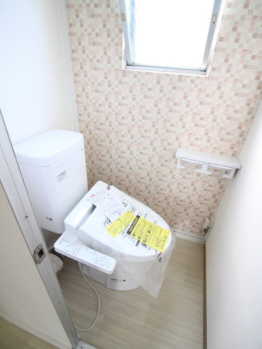 物件内観写真14　(トイレ)