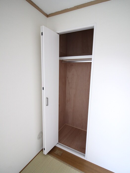 物件内観写真18　(収納)