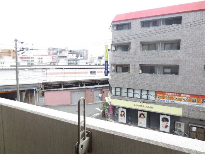 物件内観写真16　(室内からの展望)