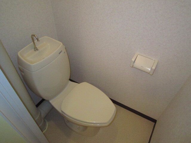 物件内観写真11　(トイレ)