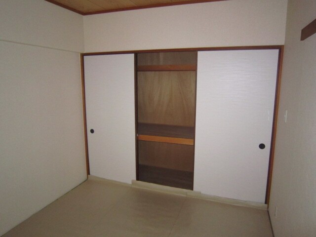 物件内観写真14　(収納)