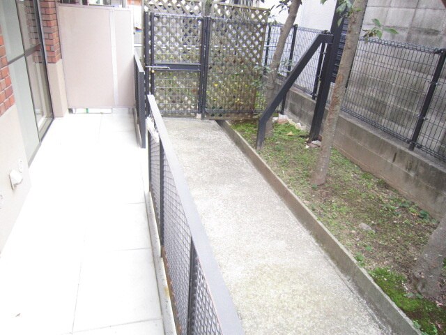 物件内観写真16　(ベランダ・バルコニー)