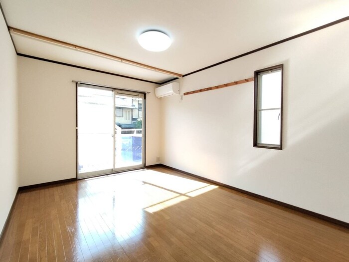 物件内観写真8　(居室)