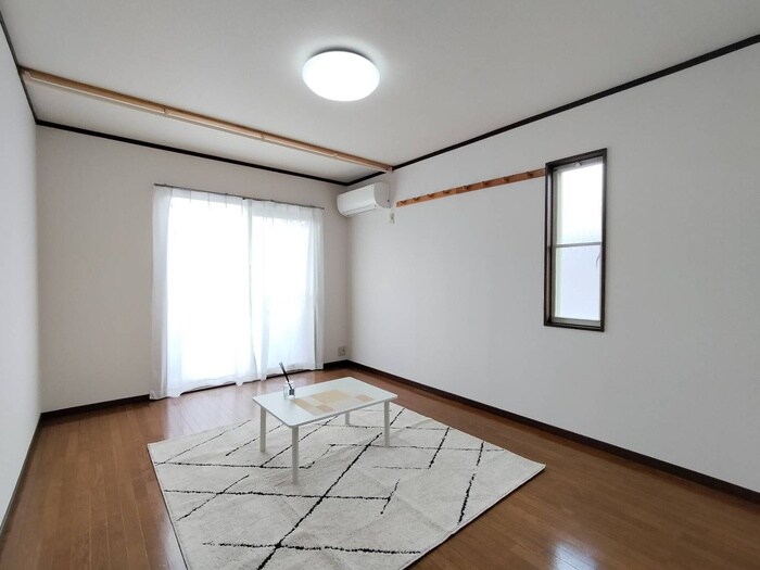 物件内観写真8　(居室)