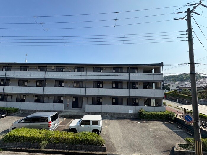 物件内観写真18　(室内からの展望)