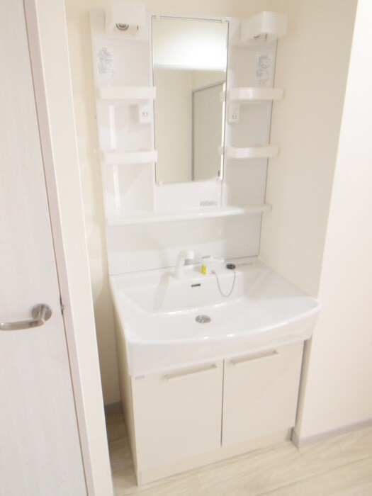 物件内観写真11　(洗面)