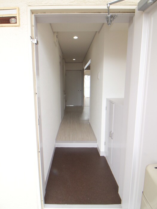 物件内観写真21　(玄関)