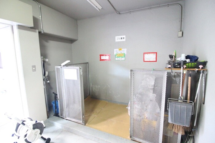 物件外観写真4　(建物設備)