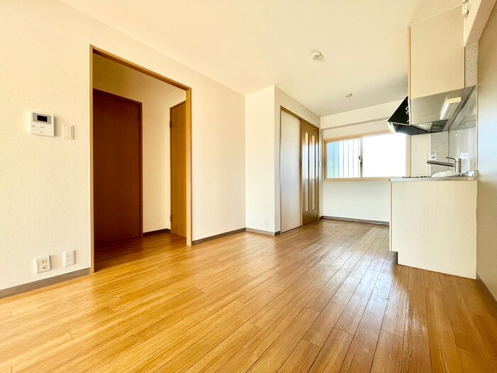 物件内観写真8　(居室)