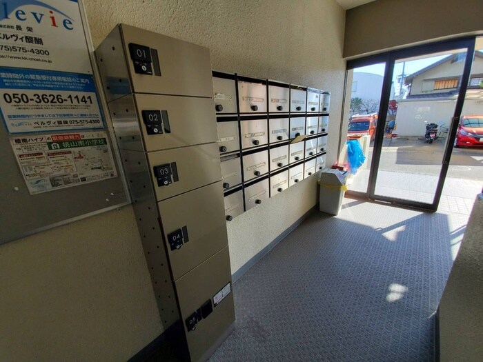 物件外観写真4　(建物設備)