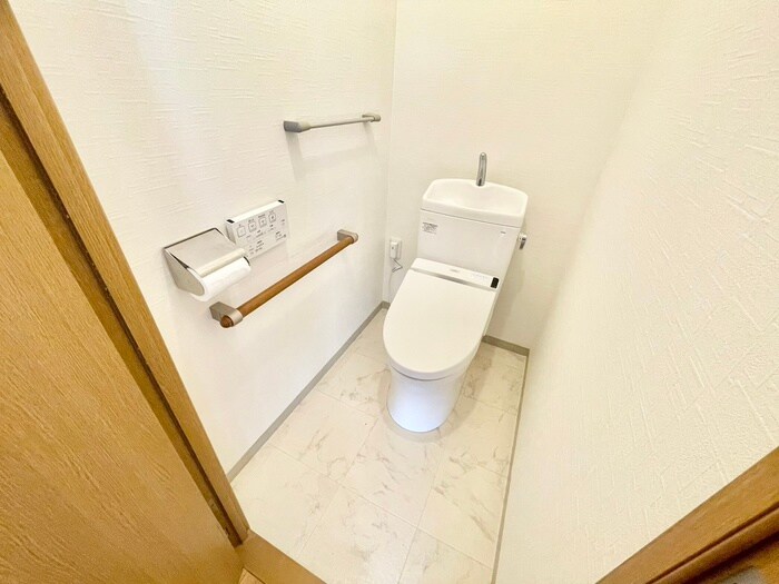 物件内観写真18　(トイレ)