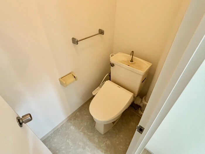 物件内観写真13　(トイレ)