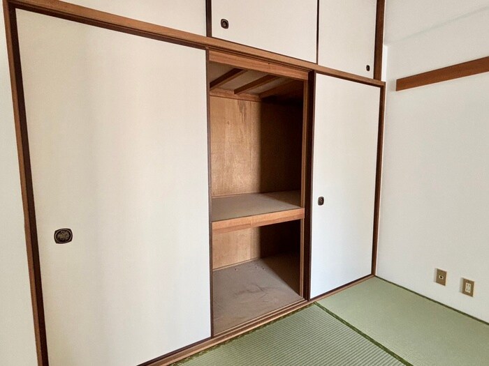 物件内観写真16　(収納)