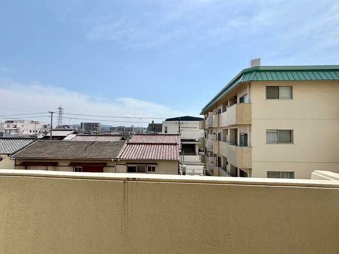 物件内観写真21　(室内からの展望)