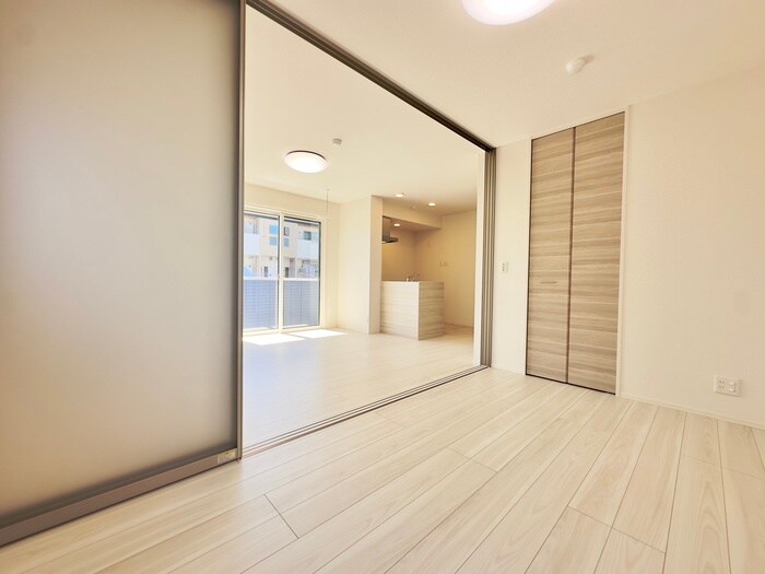 物件内観写真8　(居室)