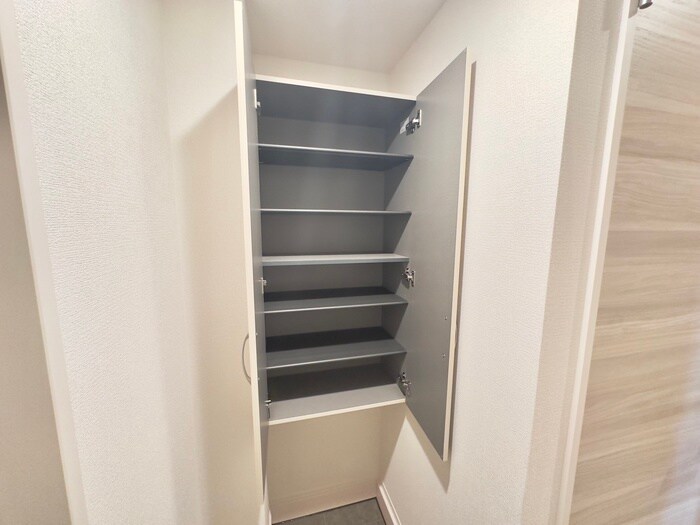 物件内観写真14　(靴箱)