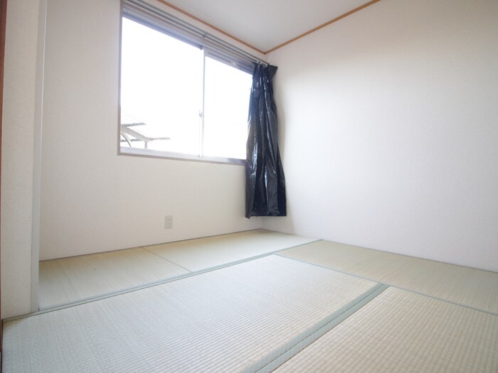 物件内観写真9　(居室)