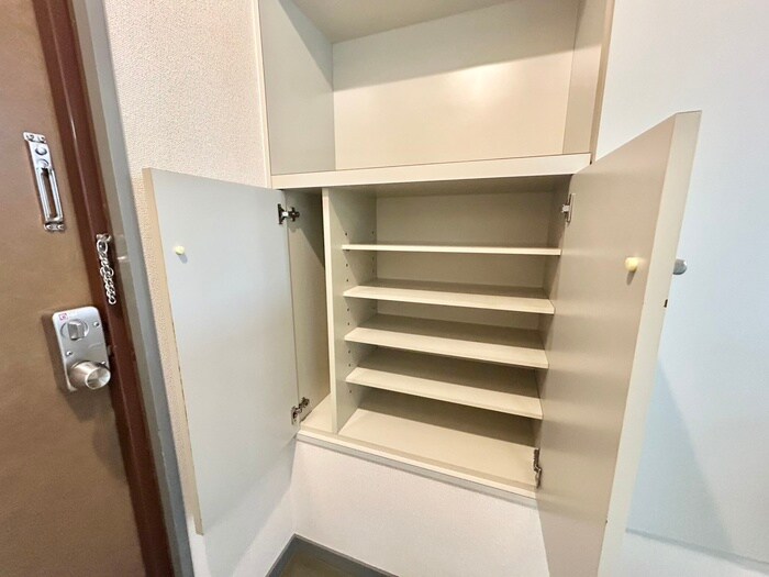 物件内観写真15　(靴箱)