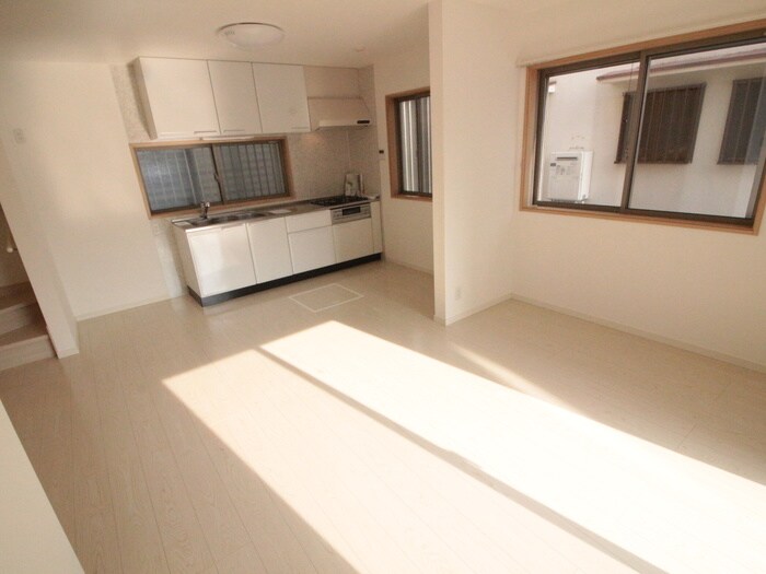 物件内観写真9　(居室)