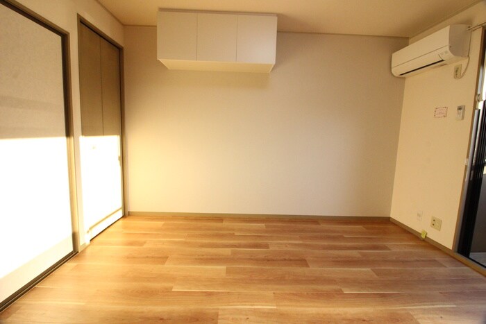 物件内観写真10　(居室)