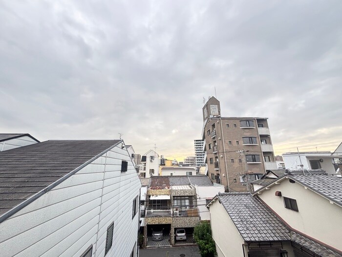 物件内観写真22　(室内からの展望)