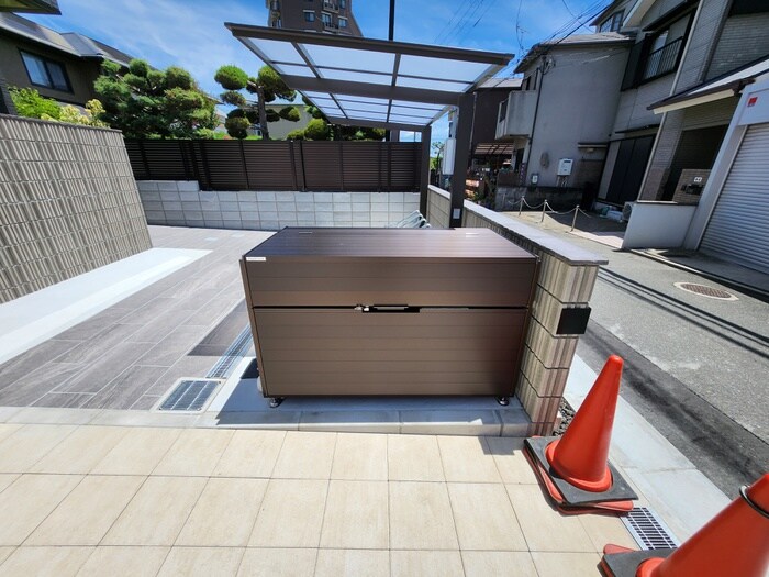 物件外観写真4　(建物設備)