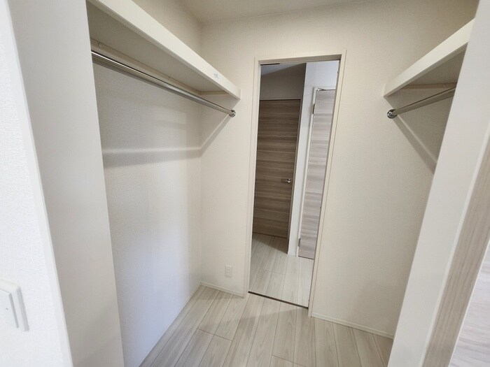 物件内観写真15　(収納)