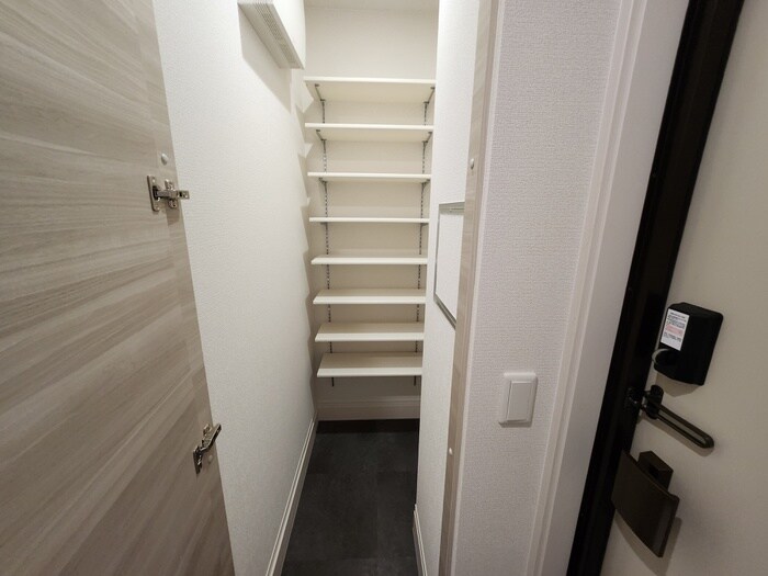 物件内観写真17　(靴箱)