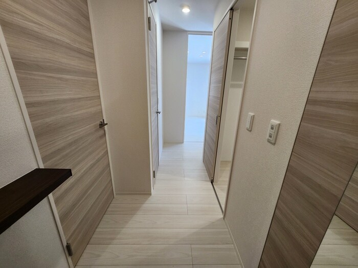 物件内観写真18　(廊下)