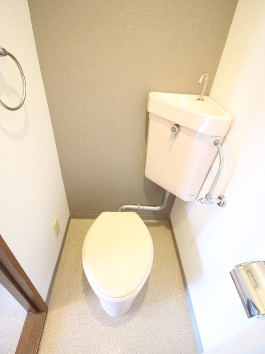 物件内観写真9　(トイレ)