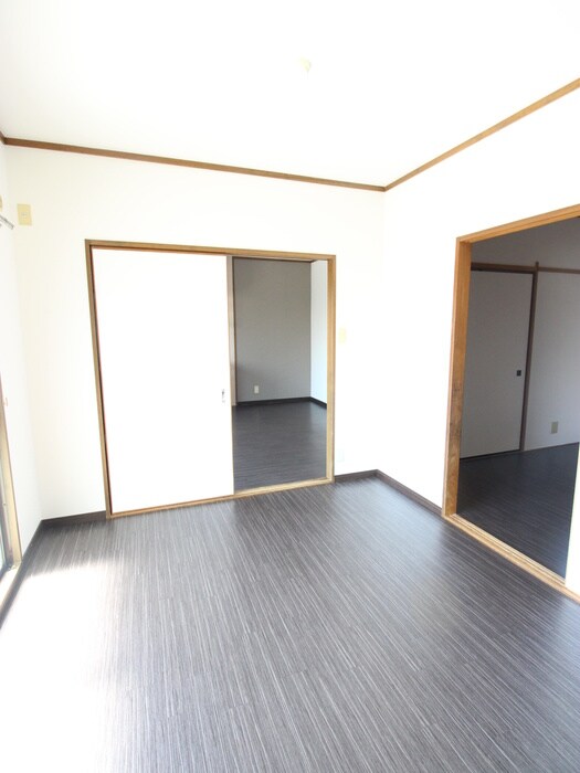 物件内観写真13　(居室)