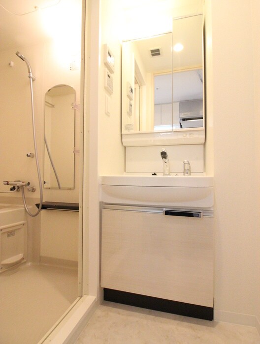 物件内観写真9　(洗面)