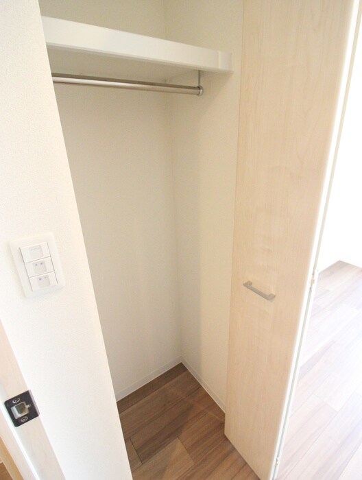 物件内観写真16　(収納)