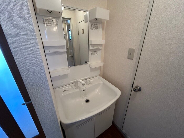 物件内観写真11　(洗面)