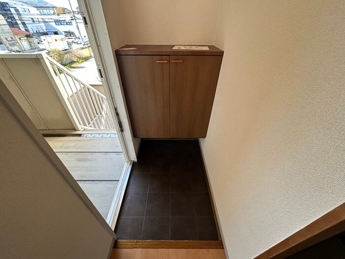 物件内観写真21　(玄関)