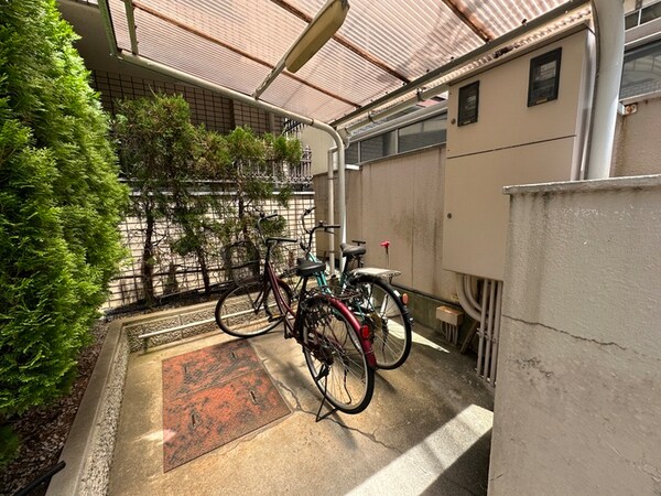 駐輪場