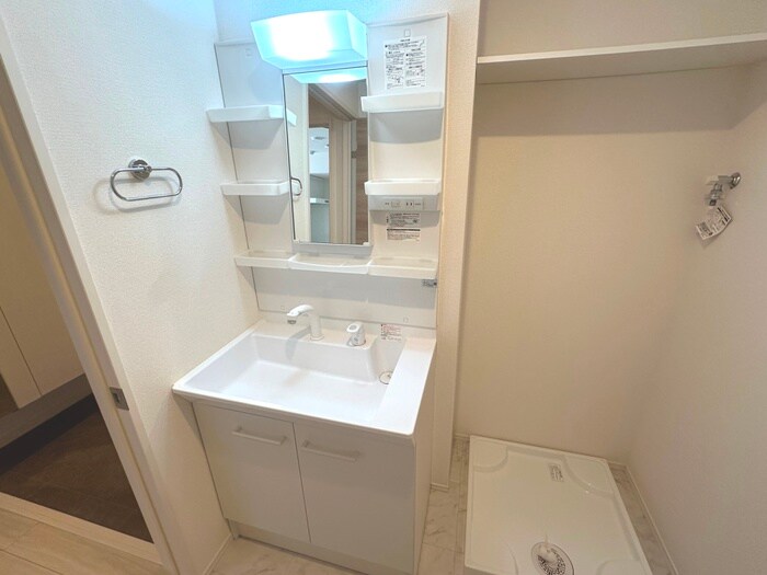 物件内観写真9　(洗面)