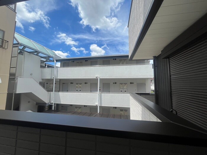 物件内観写真22　(室内からの展望)