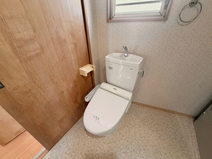 物件内観写真10　(トイレ)