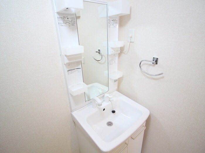 物件内観写真8　(洗面)