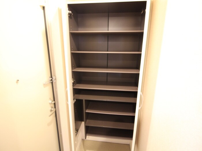 物件内観写真17　(靴箱)