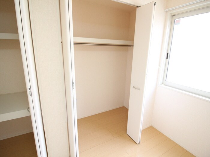 物件内観写真18　(収納)