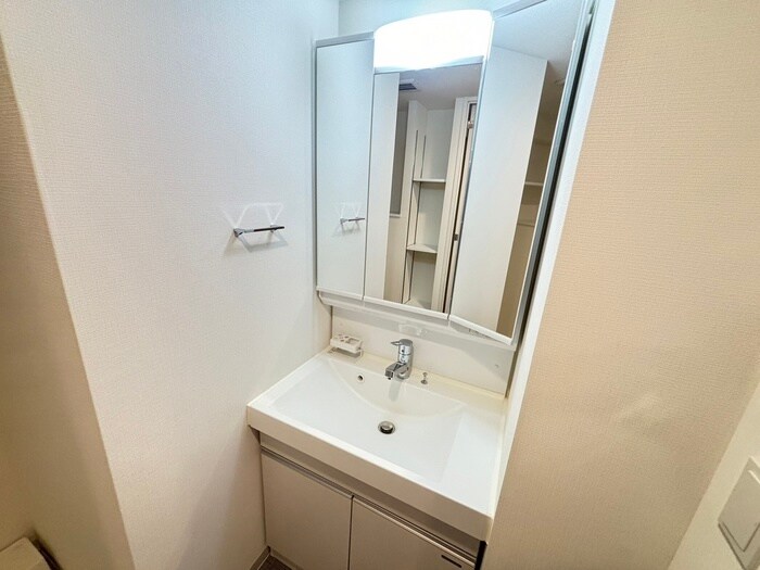 物件内観写真9　(洗面)