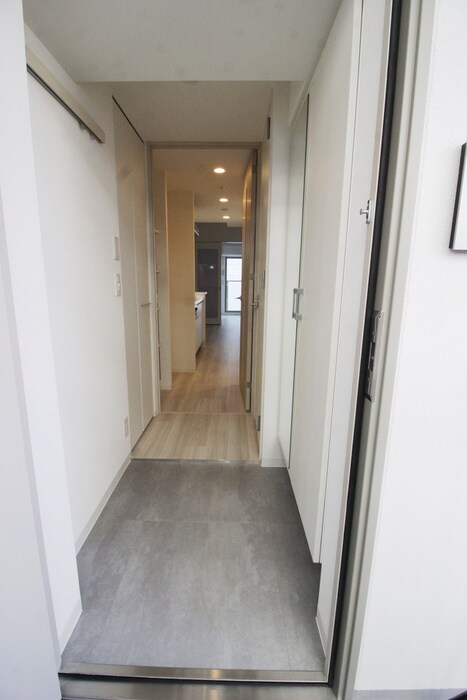 物件内観写真17　(玄関)