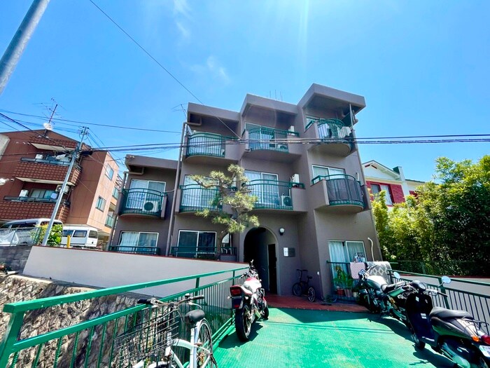 物件外観写真1　(外観写真)