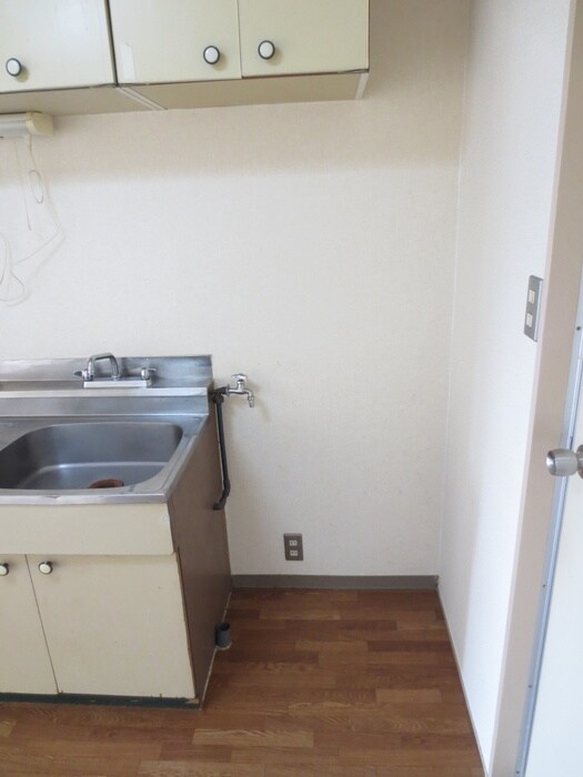 物件内観写真14　(洗濯機置場)