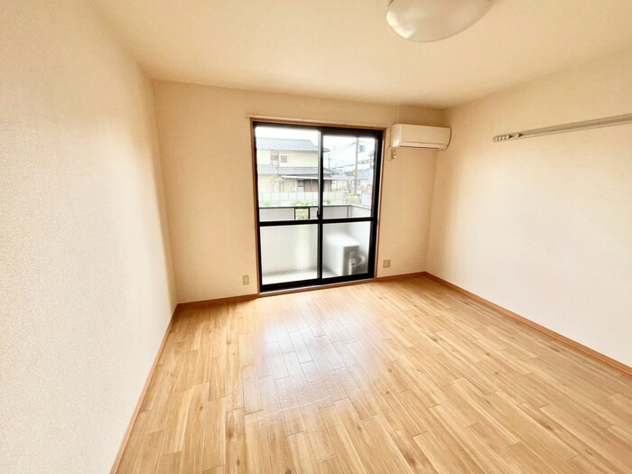 物件内観写真7　(居室)