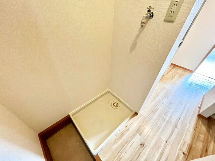 物件内観写真20　(洗濯機置場)