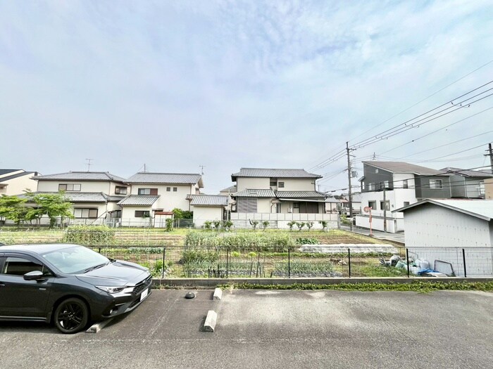 物件内観写真22　(室内からの展望)